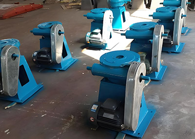  Manual and electric screw hoist